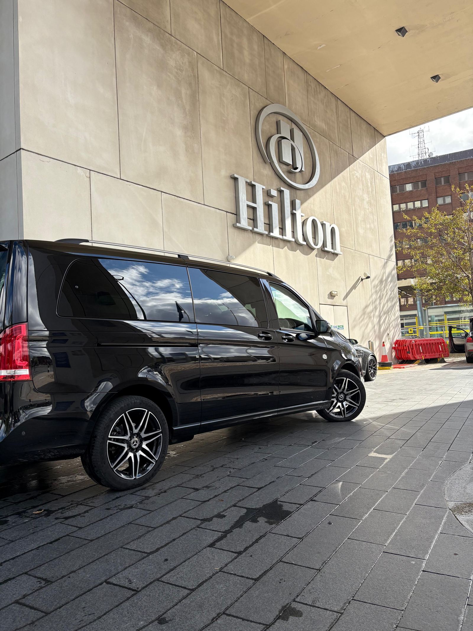 AO Platinum Chauffeurs Jet-Class outside the Hilton Liverpool hotel